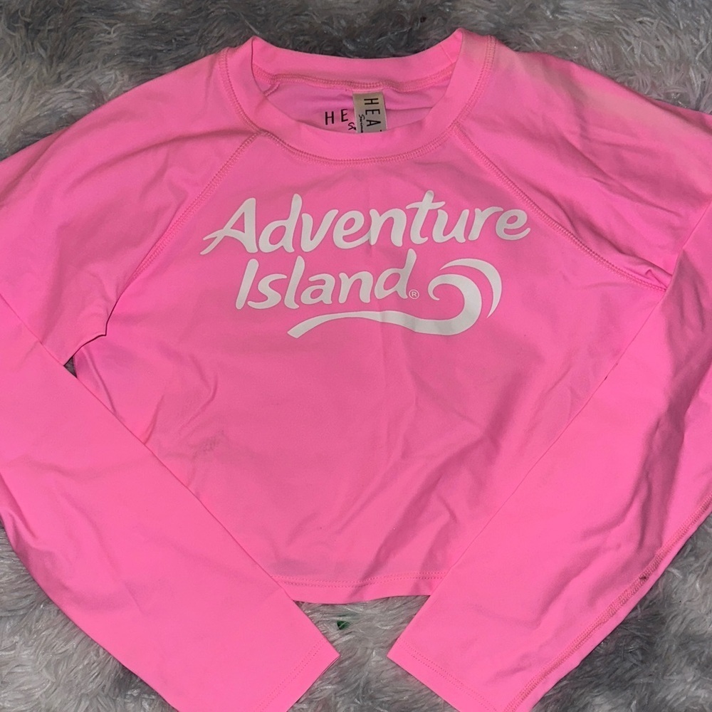 Pink Adventure Island Long Sleeve Cropped Swim Sun 🌞 Shirt - Medium
